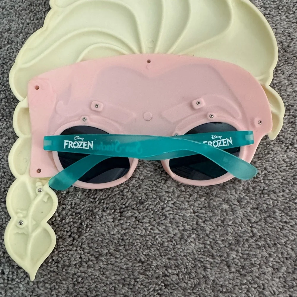 Elsa Character Sunglasses